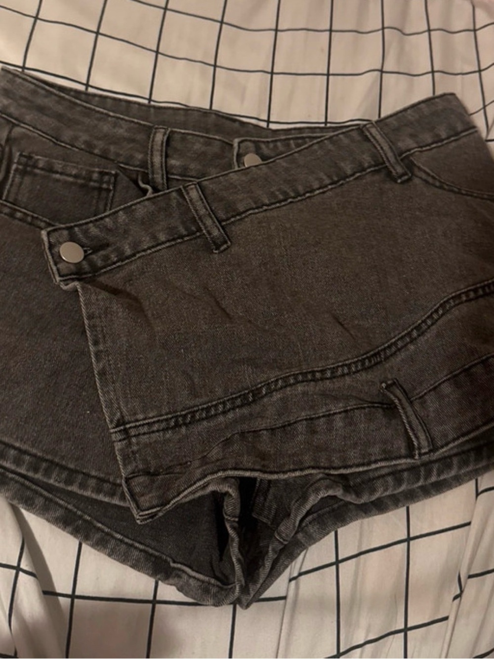 SHEIN Washed Black High-Rise Denim Shorts